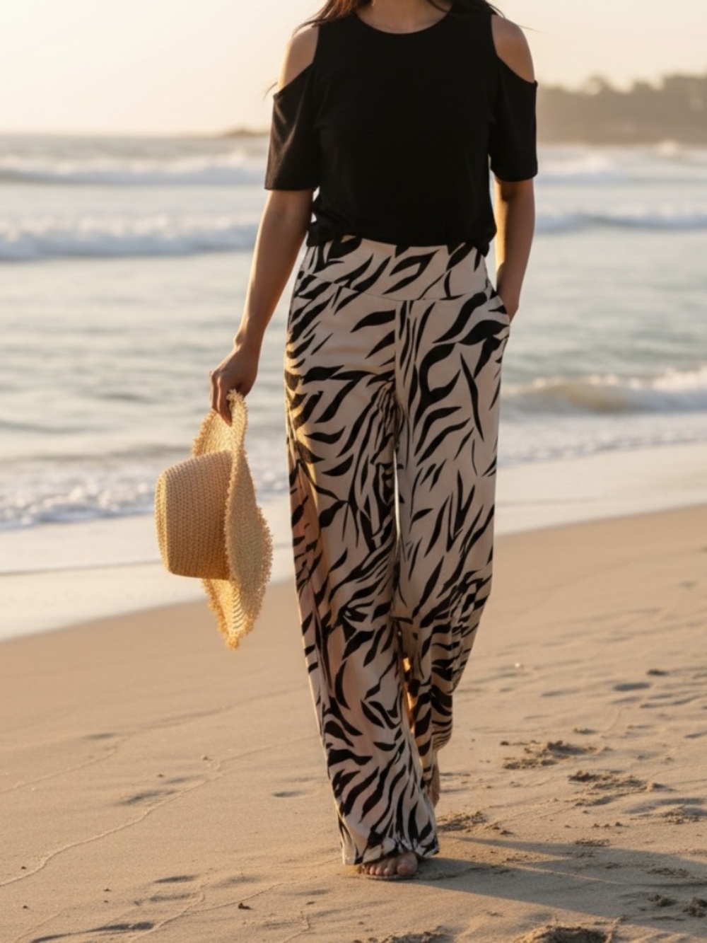 ⭐️ Clara Sun Woo Leaf Print Palazzo Pants - size L